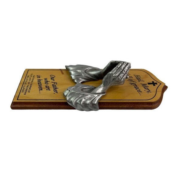 Vintage Christian Wall Hanging Praying Hands Prayer Lady of Snows Wood Metal - Picture 3 of 5